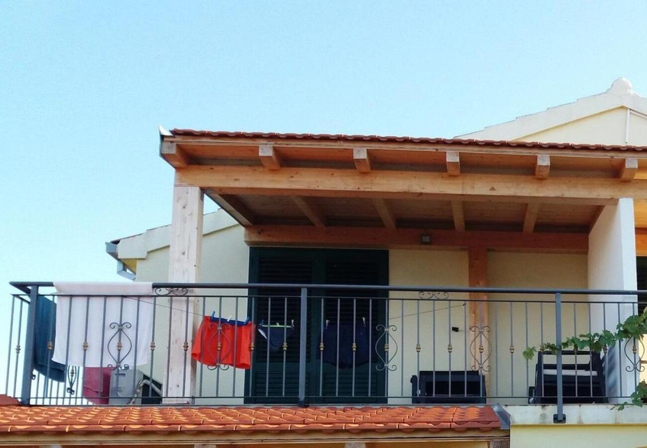 Apartments Ljuba Voluja Exterior foto